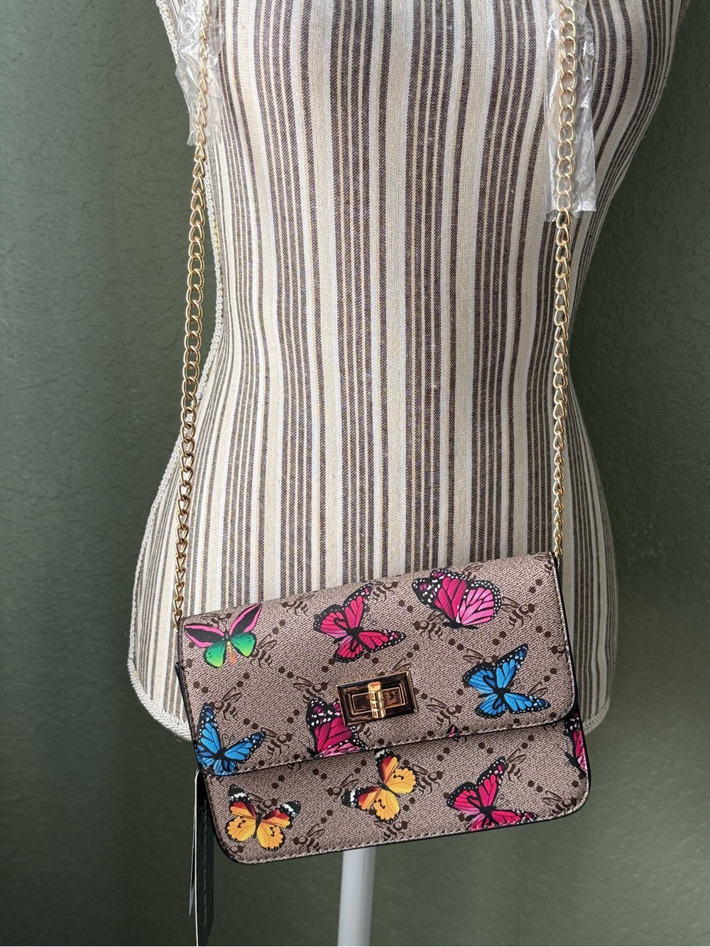Butterfly Clutch